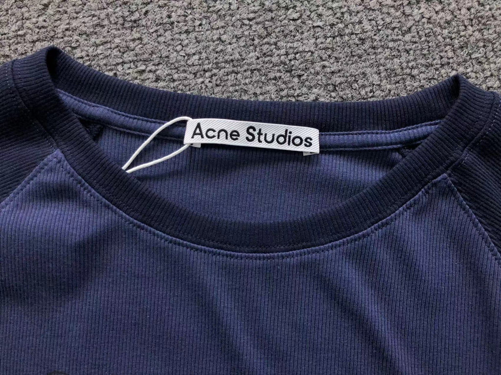 AcneStdios Longsleeve Female