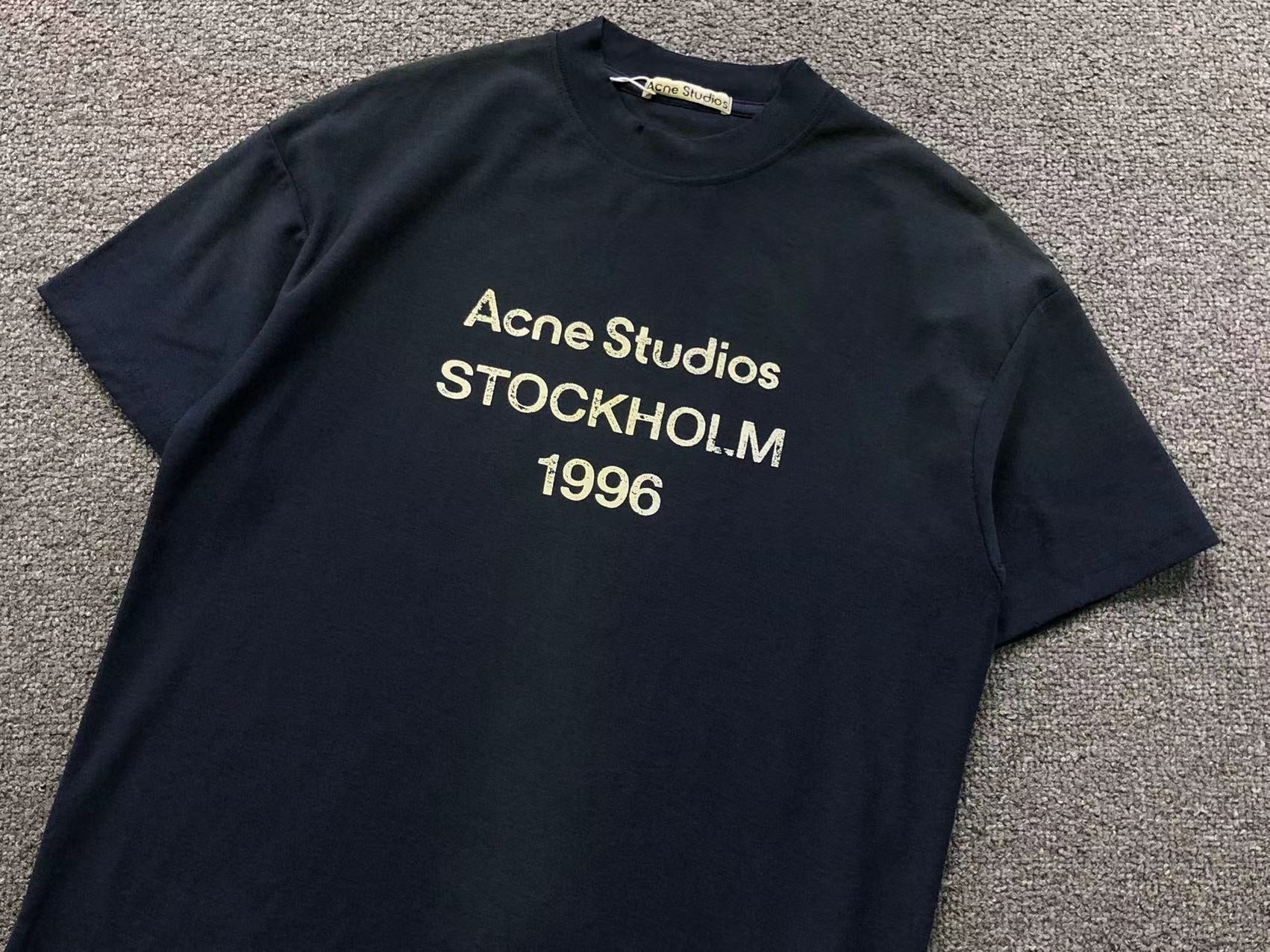 AcneStdios Tshirt