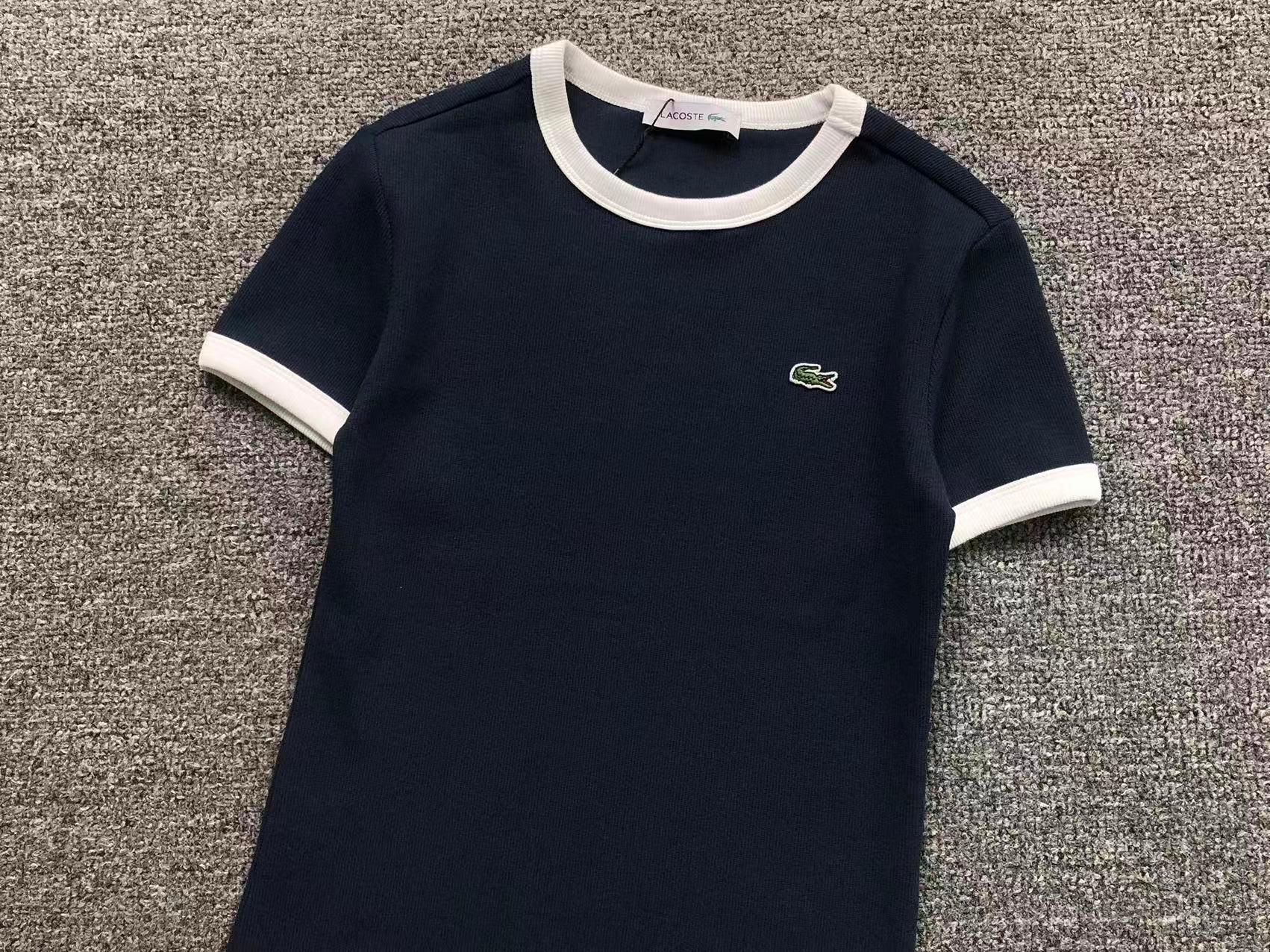 Classic Tshirt Female