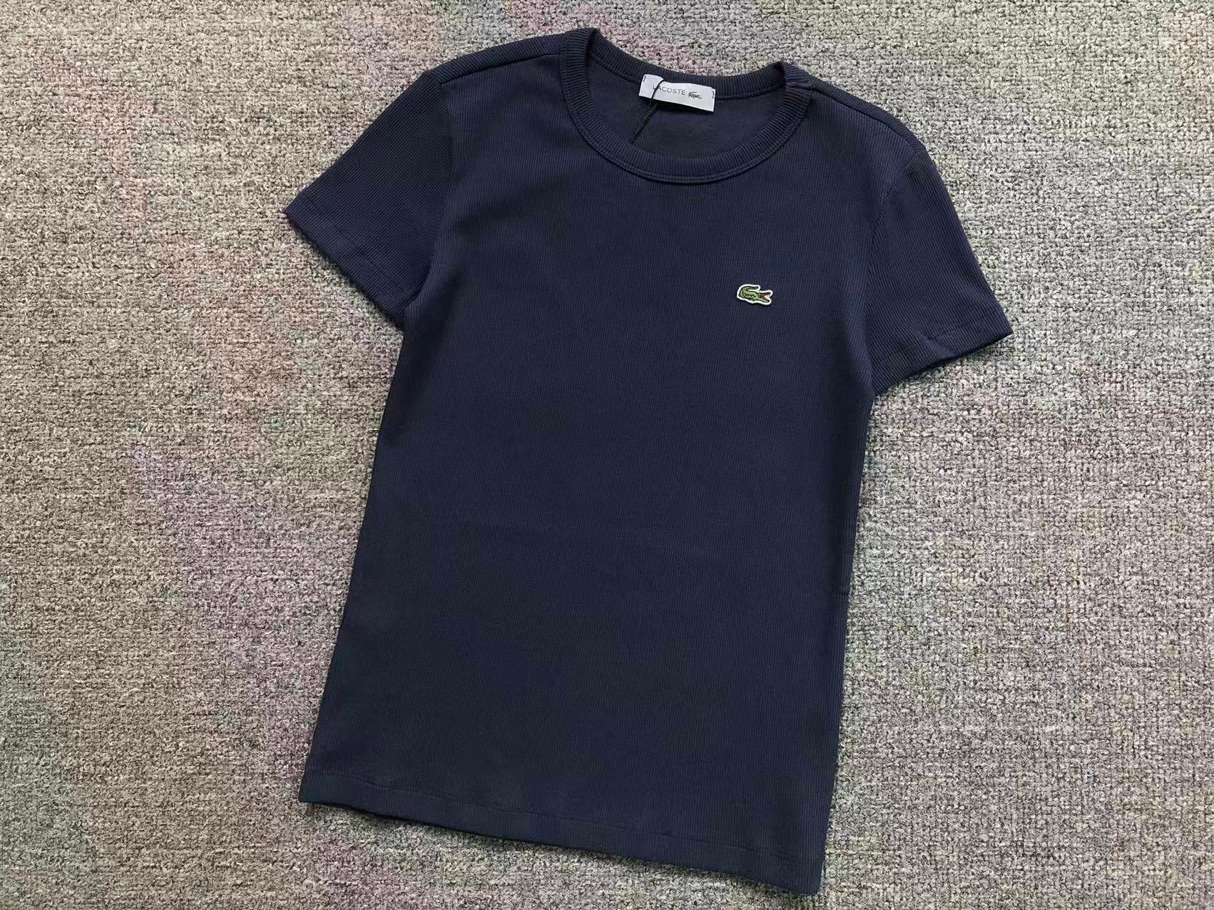 Classic Tshirt Female