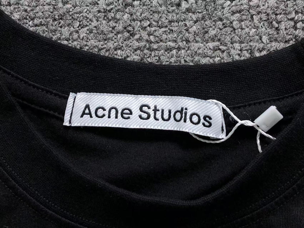 AcneStdios Tshirt