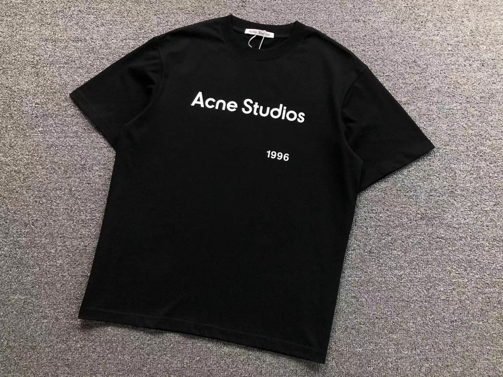 AcneStdios Tshirt