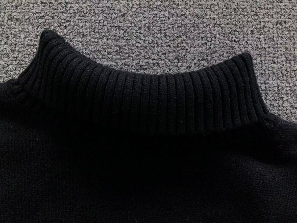 Am1 Sweater