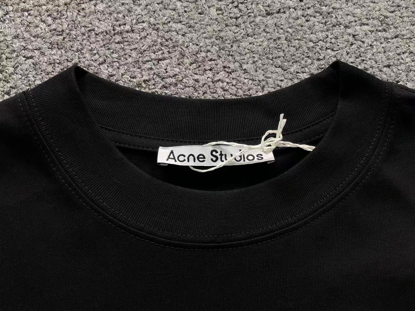 AcneStdios Tshirt